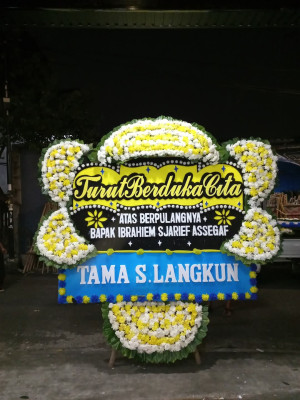 Papan Bunga Duka di Air Majunto
